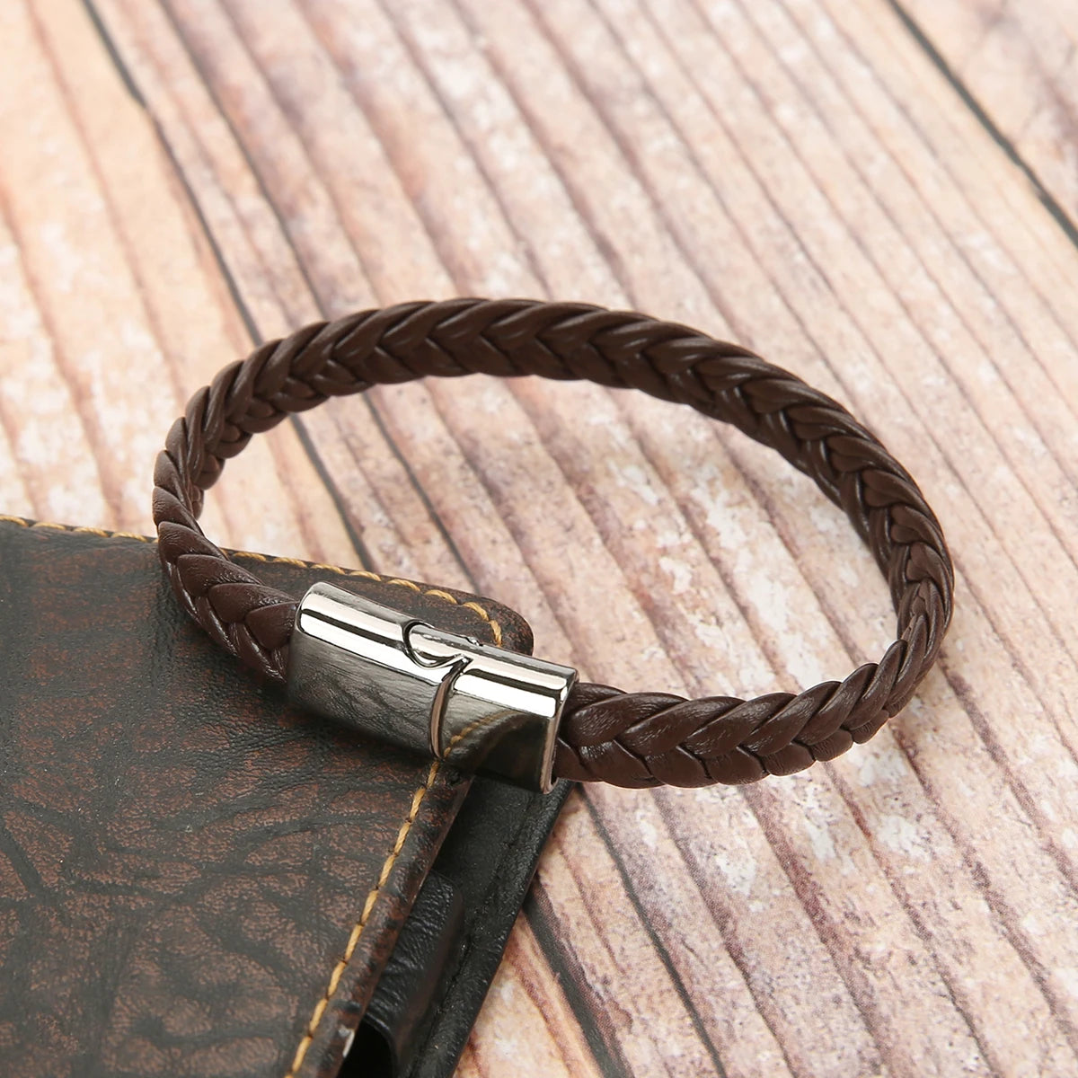 Mibrow Men Magnetic Clasps Bracelets Vintage 10mm Leather Bracelets & Bangles Punk Charm Fashion Jewelry